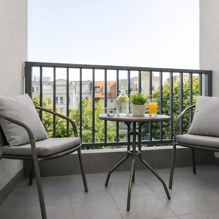 Daire Good Time Koscielna 17 19 *