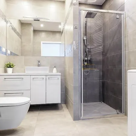 Good Time Kościelna 17 19