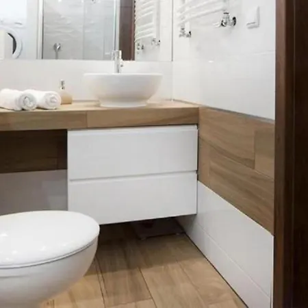 Good Time Koscielna 17 19 *